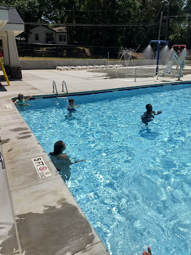 Aubrey Street Pool