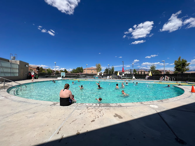 Cabezon Pool