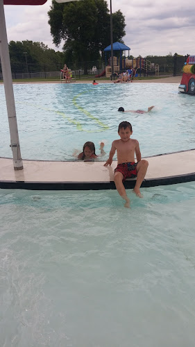 Chariton Swimming Pool