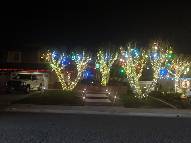 Country Hills Estates Neighborhood and Pool