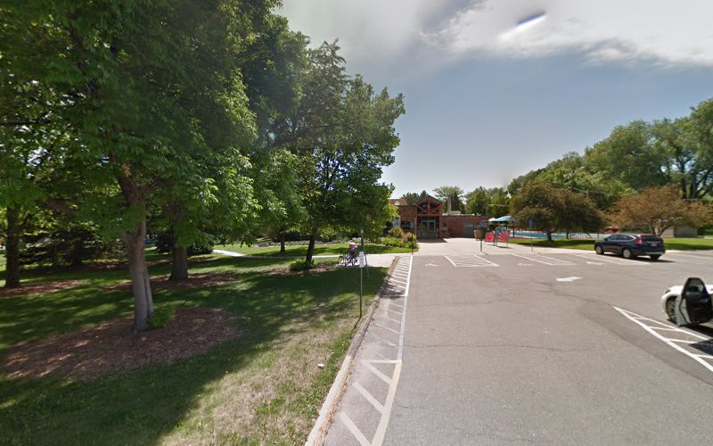 Eisenhower Park Outdoor Pool