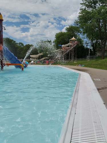 Flora Pool