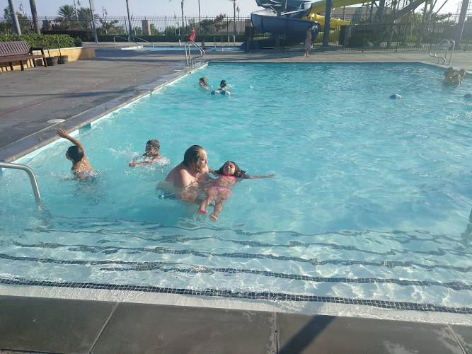Fontana Park Aquatic Center