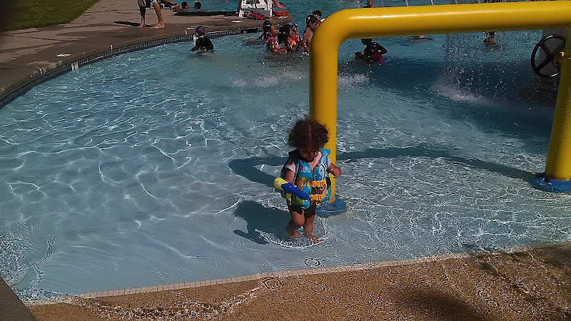 Fred E. Briggs Municipal Swimming Pool
