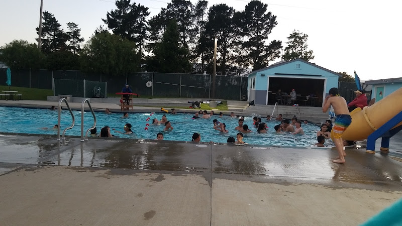Gonzales Community Pool
