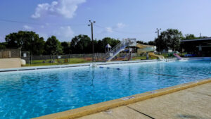 Hearne Swimming Pool