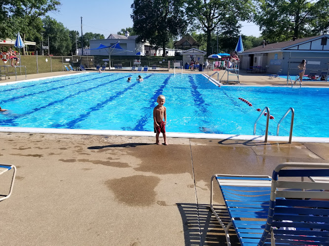 Highland Community Pool
