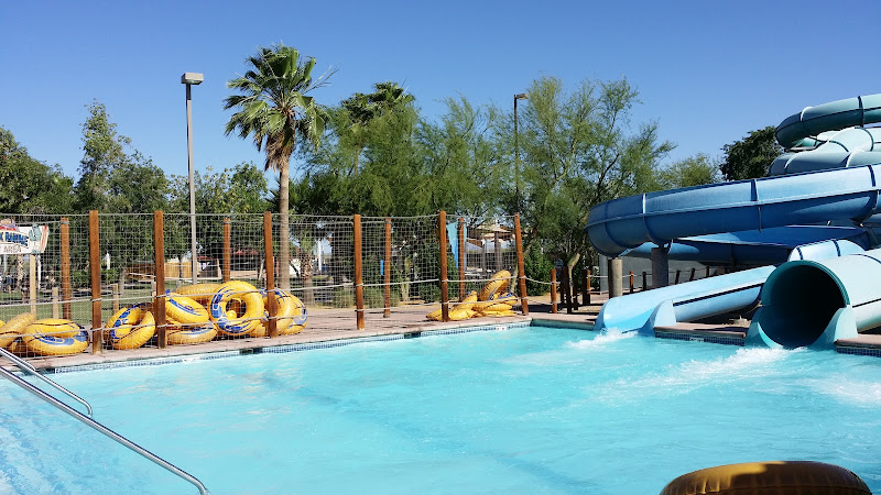 Hurricane Harbor Phoenix