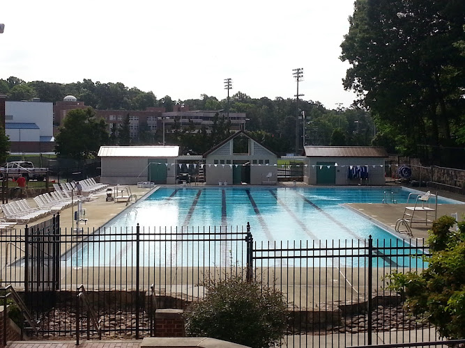 Kessing Outdoor Pool