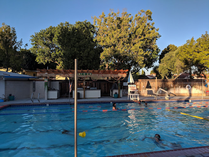Laurelwood Cabana Club