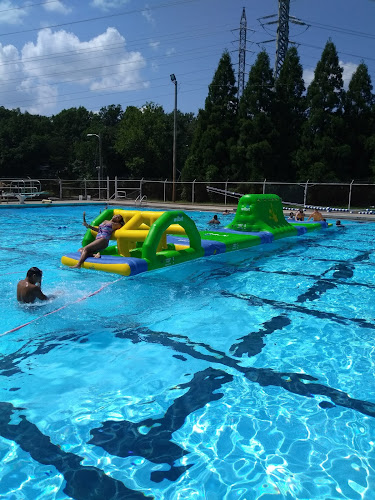 Lindley Park Pool
