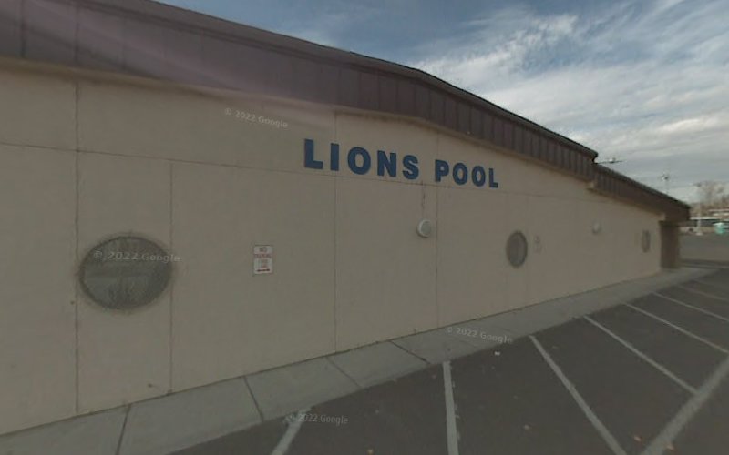 Lions Pool