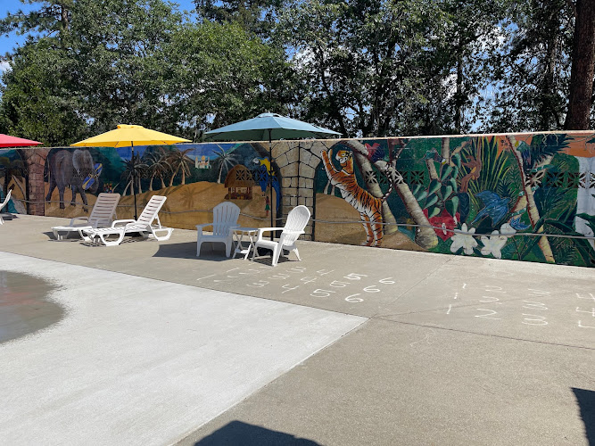 Lowden Park Pool