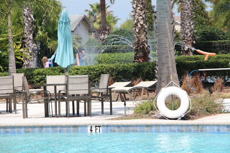 Lucaya Lake Club
