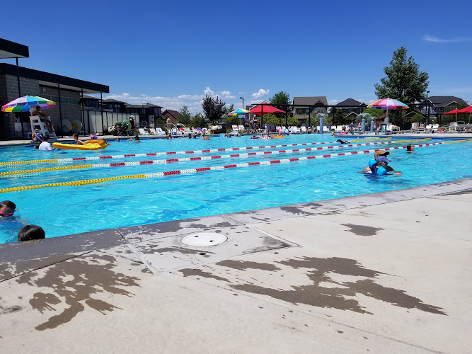 Maverick Pool