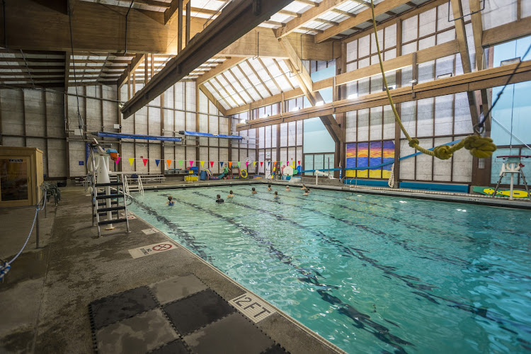 Meadowbrook Pool