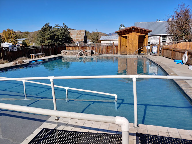 Mundo Hot Springs