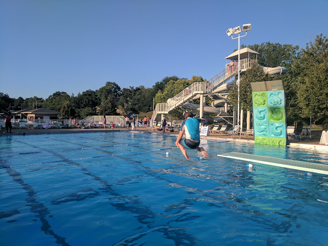 North Pointe Aquatic Center