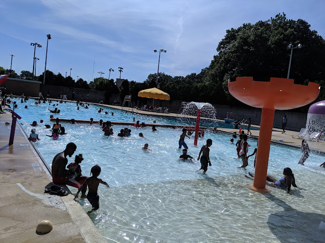 Oak Park Municipal Pool