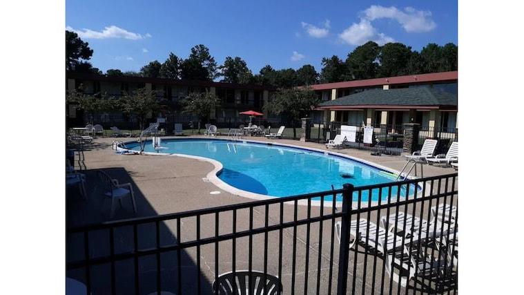 OYO Hotel Phenix City Central