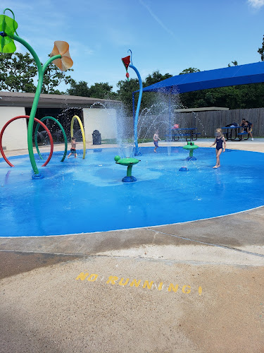 Pelican Bay – Seabrook Swimming Pool