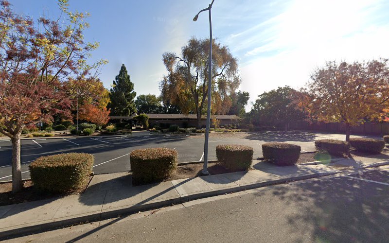Pleasanton Meadows Cabana Club