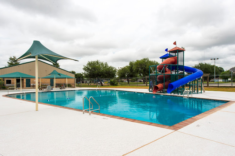 Red Bluff Pool