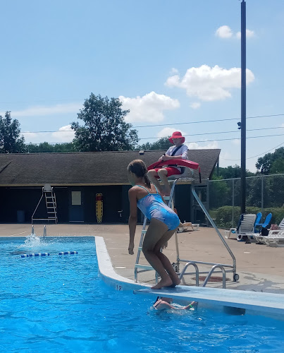 Redwood Community Pool