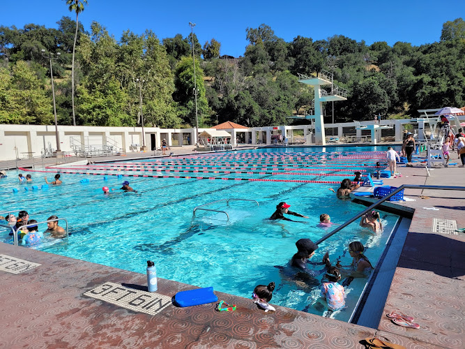 Rose Bowl Aquatics Center