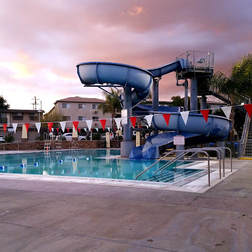 San Fernando Regional Pool