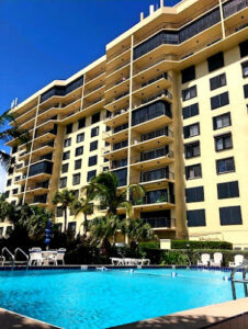 Sea Pointe Towers Swimming Pool