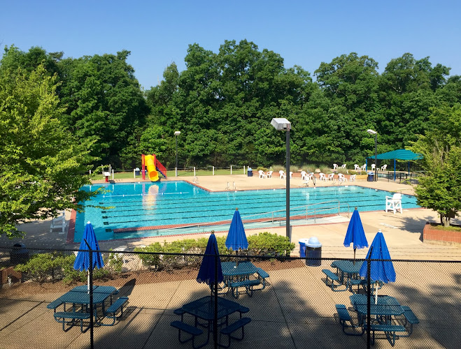 Stonewall Park Pool