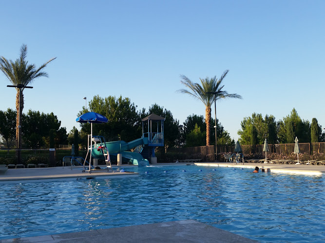 The Vistas Pool