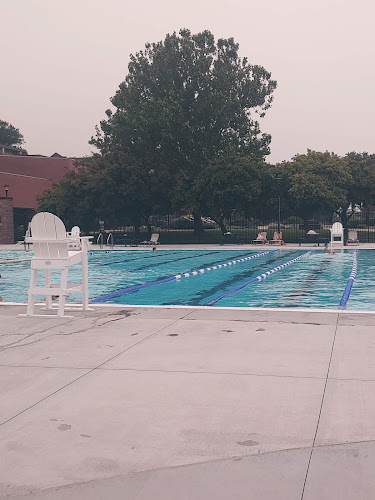 Veterans Memorial Pool