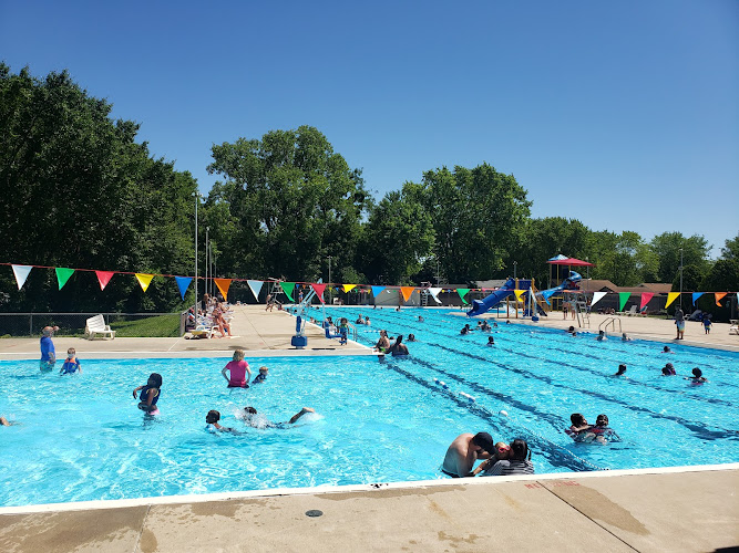 Veterans Memorial Pool