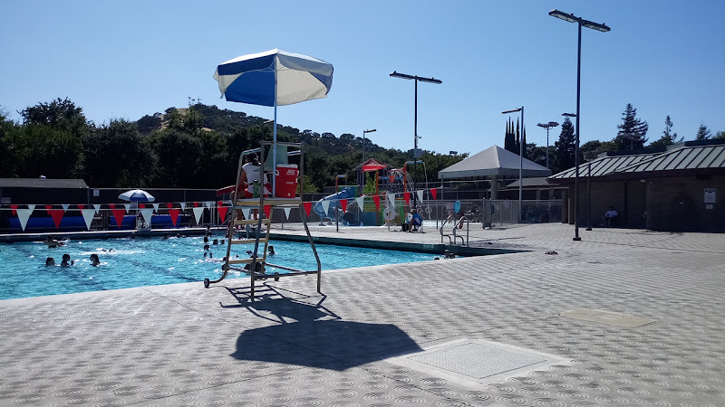Walter Graham Aquatic Center