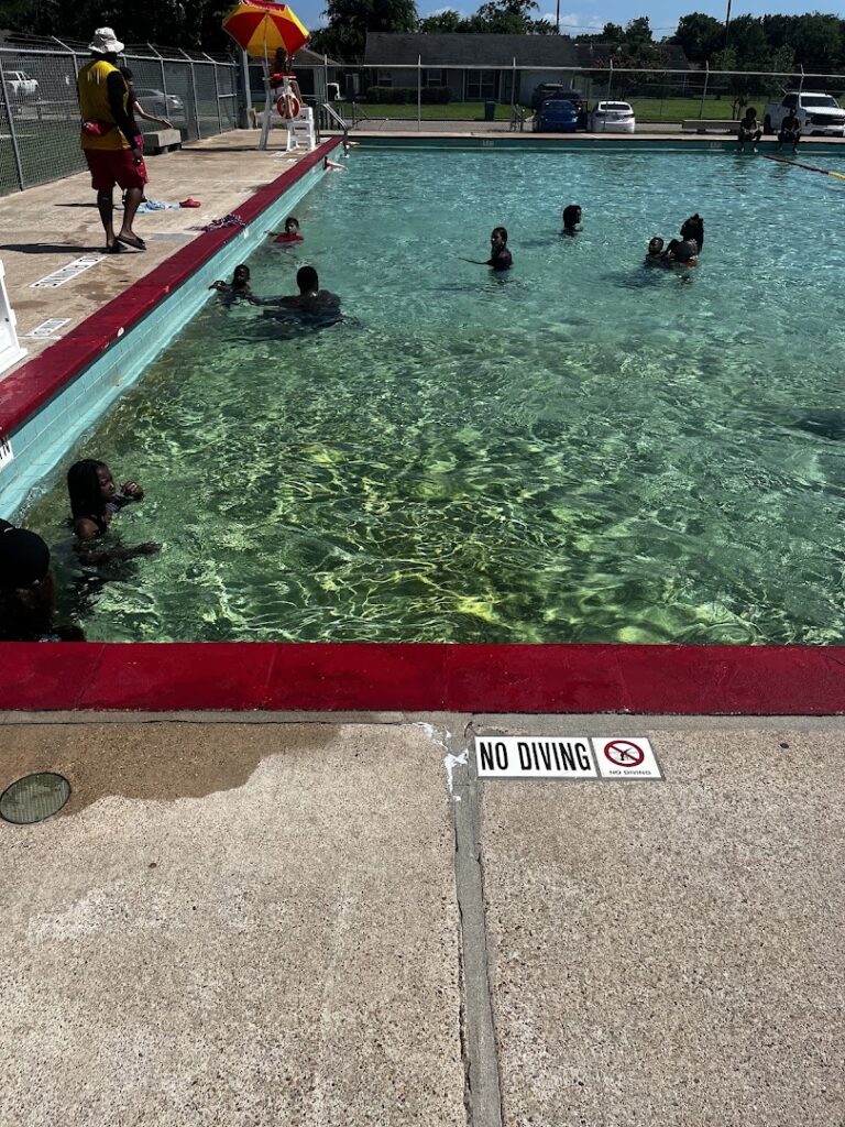 Cloverland Swimming Pool