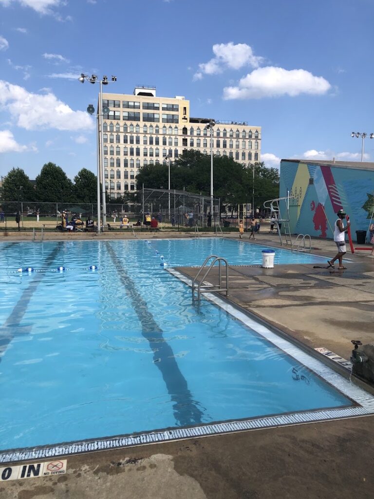Cruz Pool