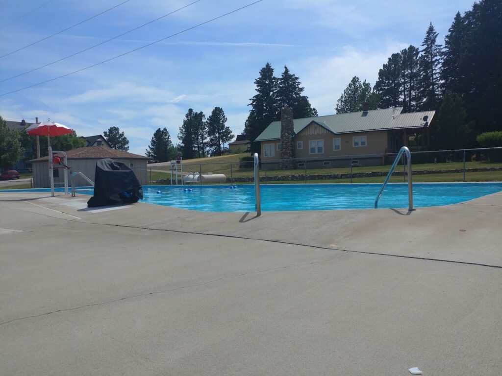 Custer City Swimming Pool