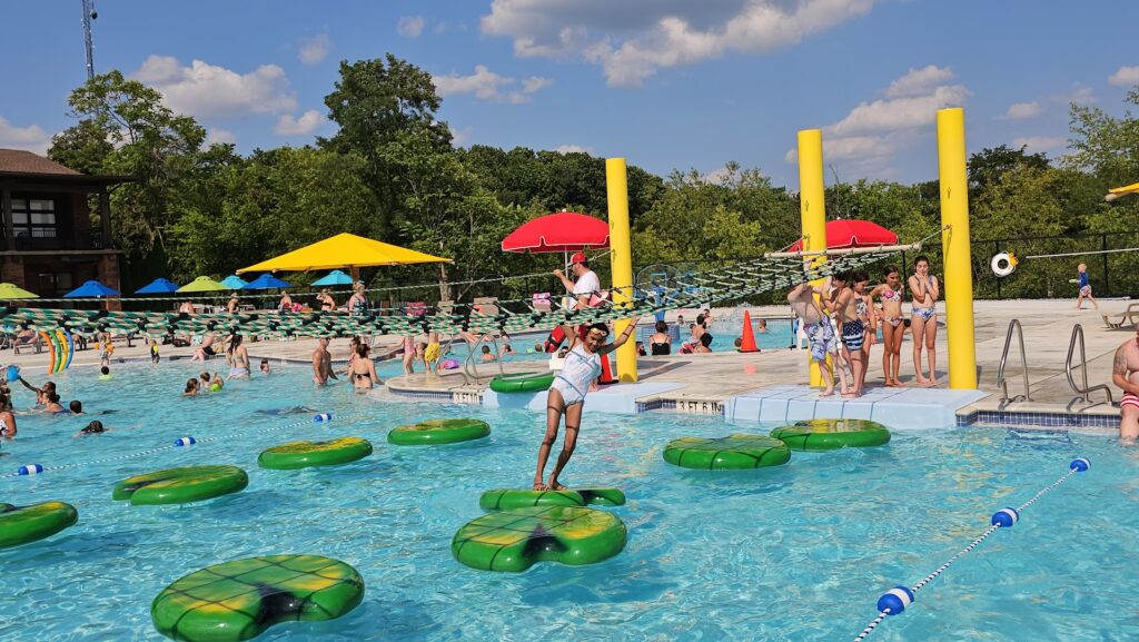 Grand Vue Park Aquatic Center