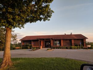Grand Vue Park Aquatic Center