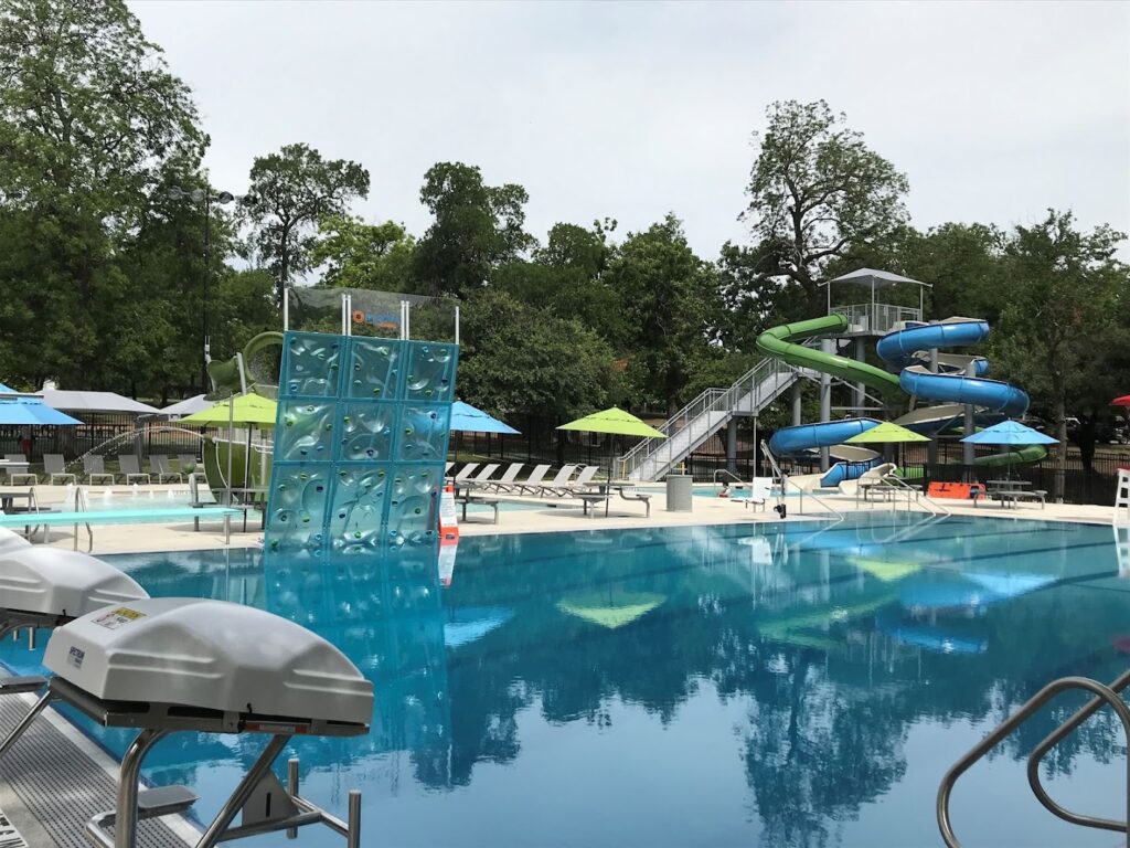 Photo of Kidd Springs Aquatic Center in Dallas