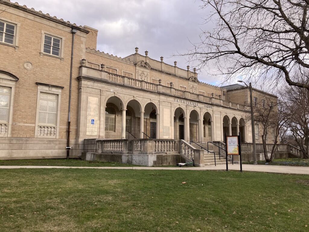 La Follette Fieldhouse Pool (Indoor)