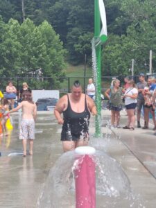 Mannington Pool Park