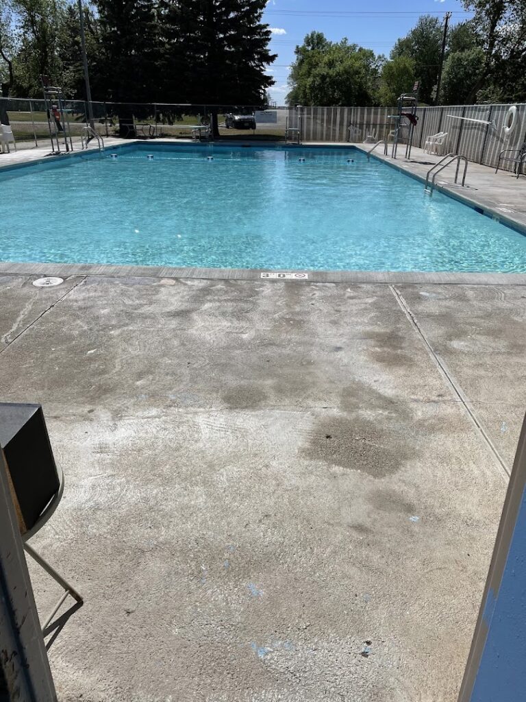 Rolette Swimming Pool