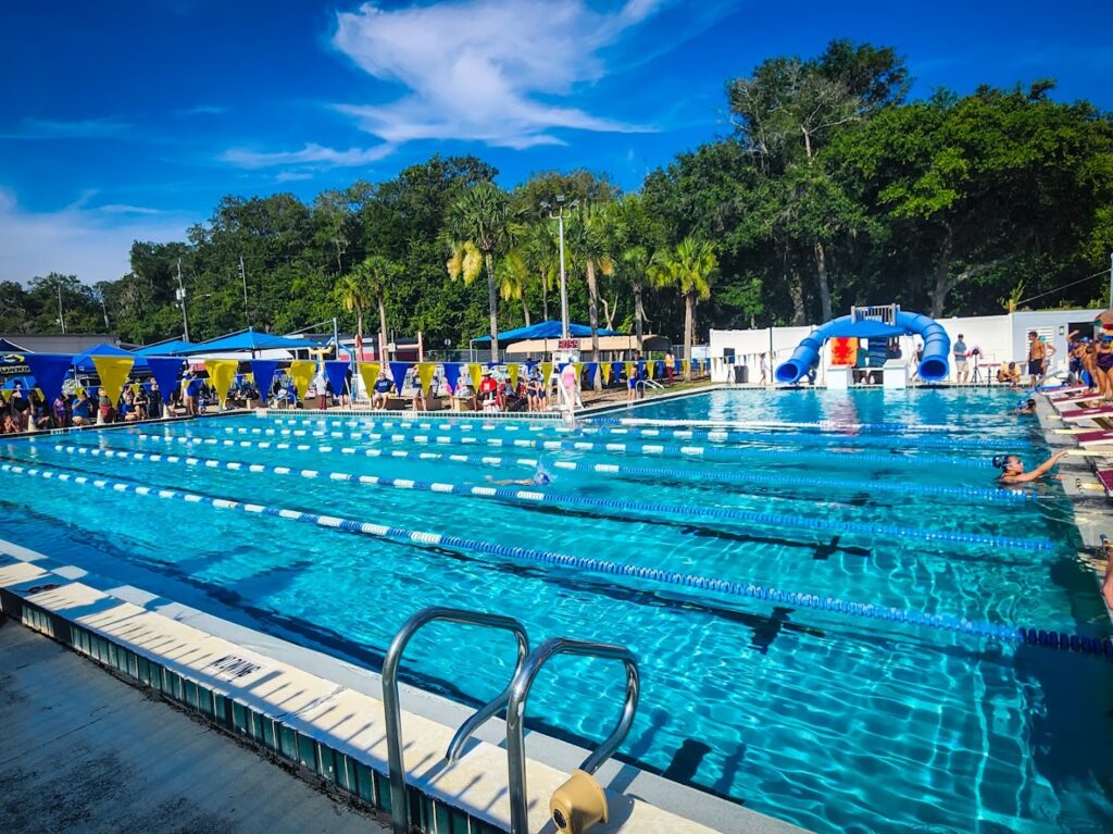 Wahoos Swimming