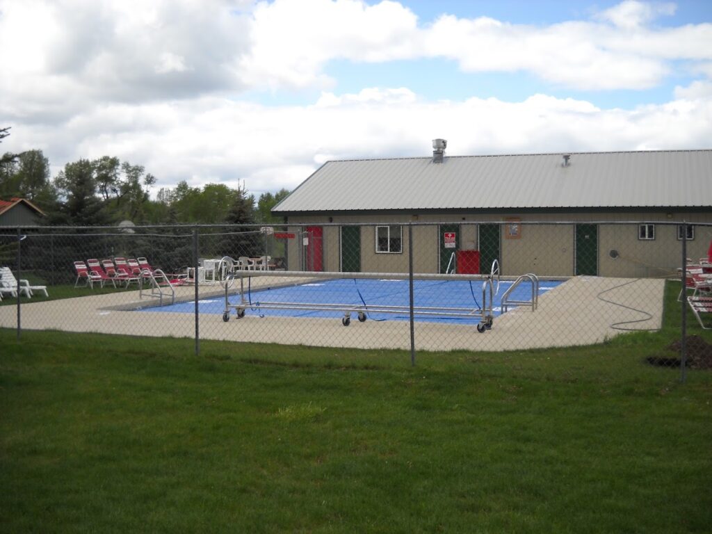 Cedar Creek Swimming Pool