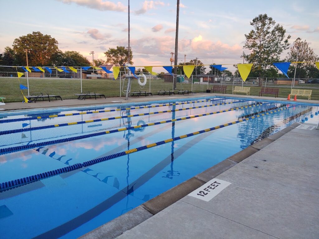 Grand Rapids Area Swimming Pool